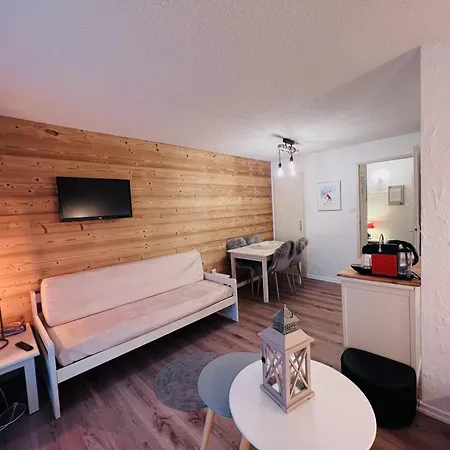 Au Pied Des Pistes Avec Parking, Terrasse Et Casier A - Fr-1-546-54 *